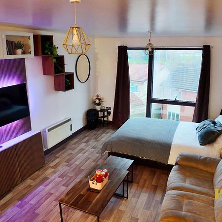 Luxurious Birmingham City Apartment Екстериор снимка